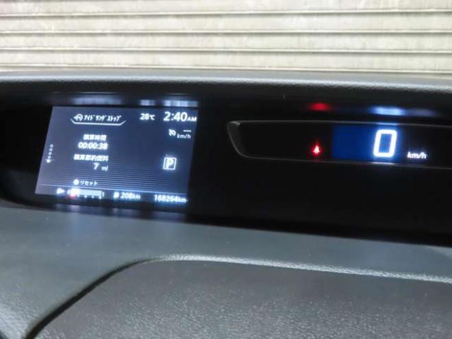 セレナ2.0 ハイウェイスター Vセレクション 4WD　防錆塗装4WDTVナビBカメ後席モニタETCエンスタ積込タイヤ 2000