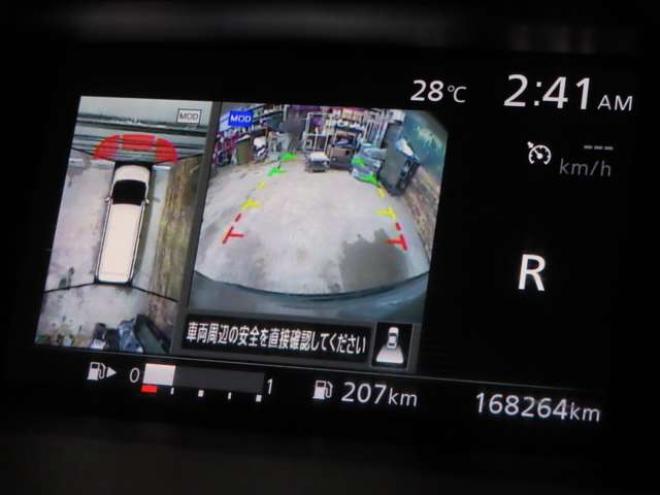 セレナ2.0 ハイウェイスター Vセレクション 4WD　防錆塗装4WDTVナビBカメ後席モニタETCエンスタ積込タイヤ 2000
