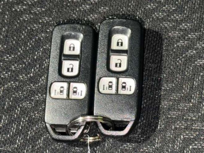 N-BOXG SSパッケージ 4WD　防錆塗装4WDスマキーCD 660