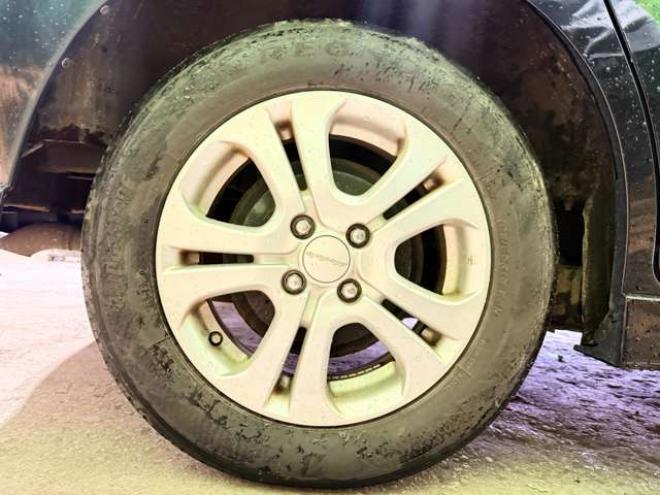 フリードスパイクハイブリッド1.5 ジャストセレクション　防錆塗装TVナビBカメETC 2WD 1500