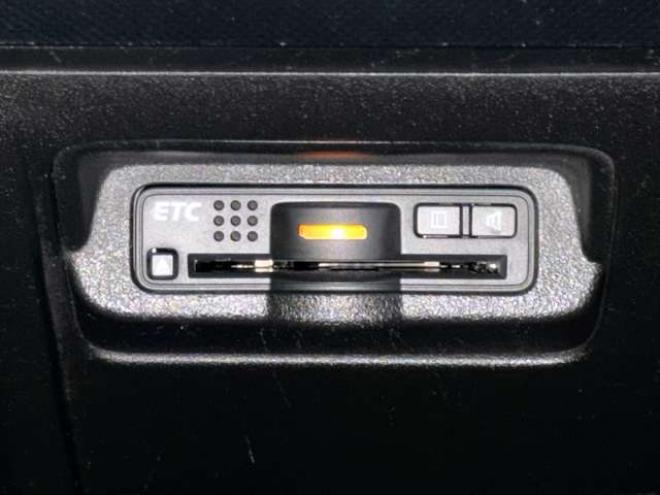 フリードスパイクハイブリッド1.5 ジャストセレクション　防錆塗装TVナビBカメETC 2WD 1500