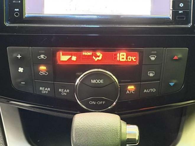 セレナ2.0 20X Vセレクション+Safety 4WD　防錆塗装4WDTVナビETCドラレコ積込タイヤ 2000