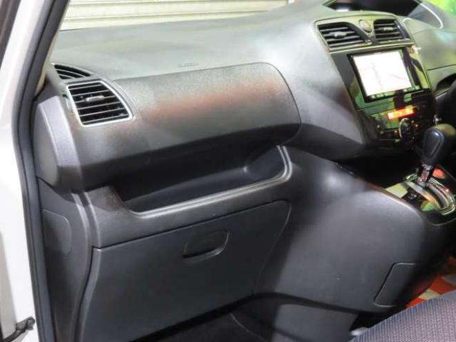 セレナ2.0 ハイウェイスター 4WD　防錆塗装4WDTVナビBカメETC後席モニタエンスタ 2000