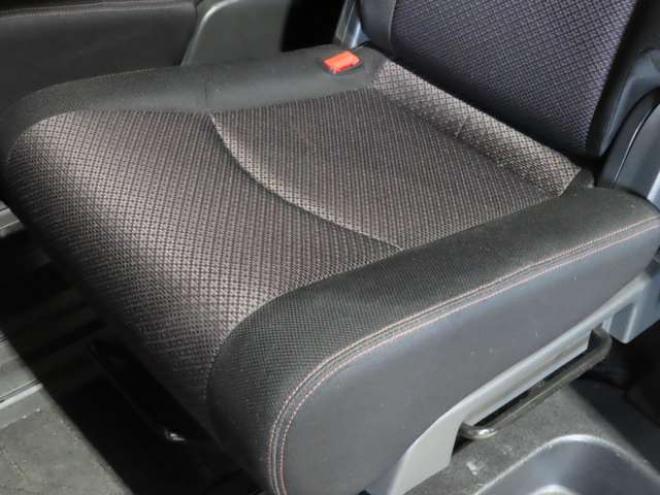 セレナ2.0 ハイウェイスター 4WD　防錆塗装4WDTVナビBカメETC後席モニタエンスタ 2000