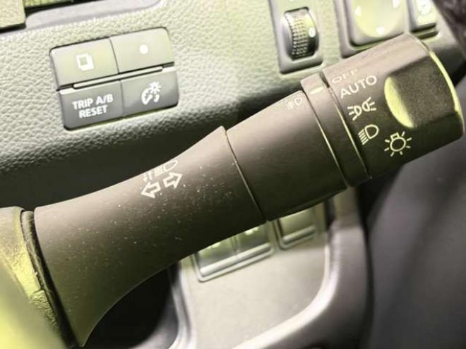 セレナ2.0 ハイウェイスター 4WD　防錆塗装4WDTVナビBカメETC後席モニタエンスタ 2000