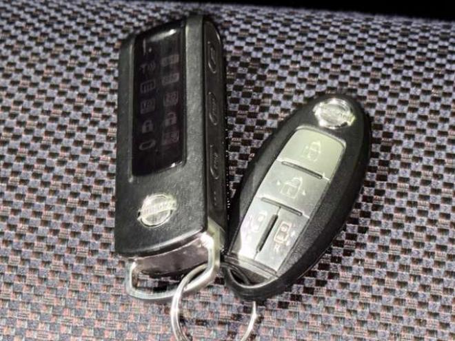 セレナ2.0 ハイウェイスター 4WD　防錆塗装4WDTVナビBカメETC後席モニタエンスタ 2000