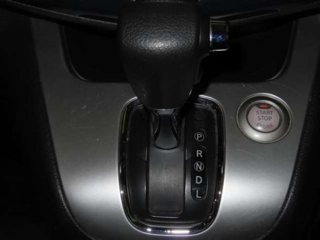 セレナ2.0 20X 4WD　防錆塗装4WDTVナビBカメ後席モニタエンスタETCドラレコ積込タイヤ 2000