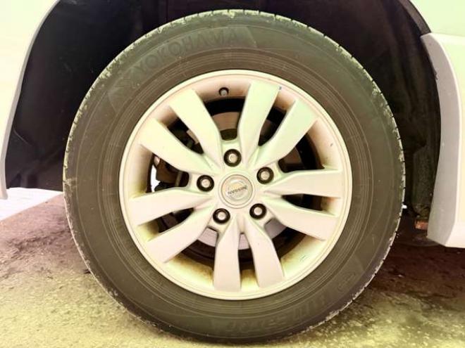 セレナ2.0 ハイウェイスター アドバンストセーフティ パッケージ 4WD　防錆塗装4WDTVナビBカメ後席モニタ 2000