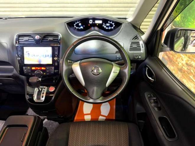 セレナ2.0 ハイウェイスター アドバンストセーフティ パッケージ 4WD　防錆塗装4WDTVナビBカメ後席モニタ 2000