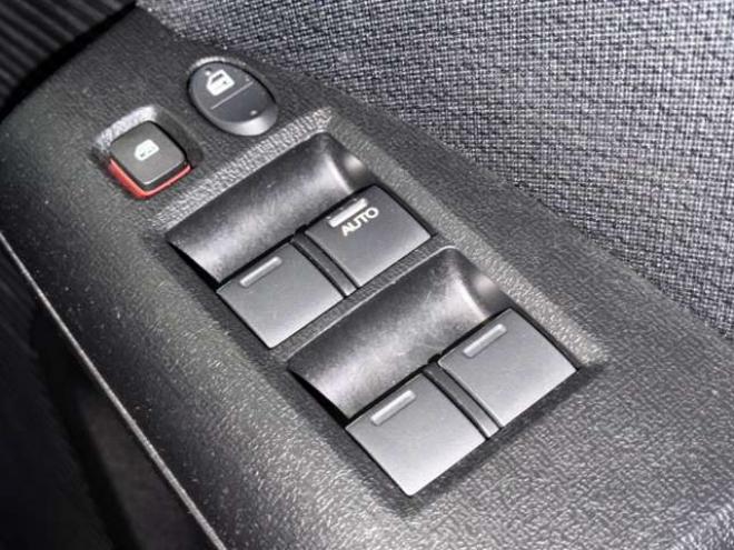 フリードスパイクハイブリッド1.5 ジャストセレクション　防錆塗装キーレスドラレコCD積込タイヤ 2WD 1500