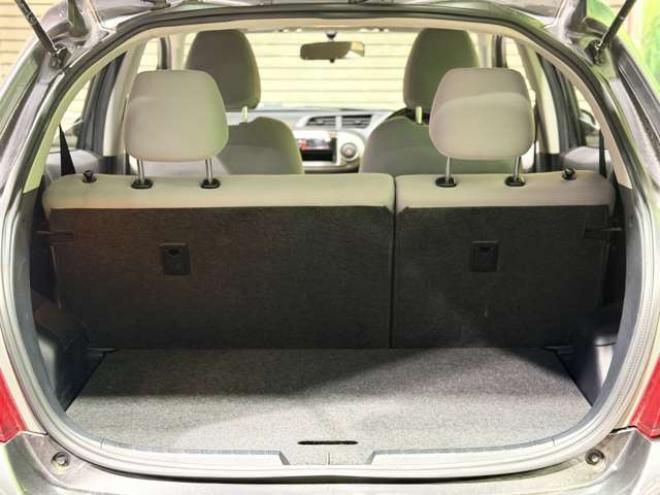 ヴィッツ1.3 U 4WD　防錆塗装4WDスマキーCDETC 1300