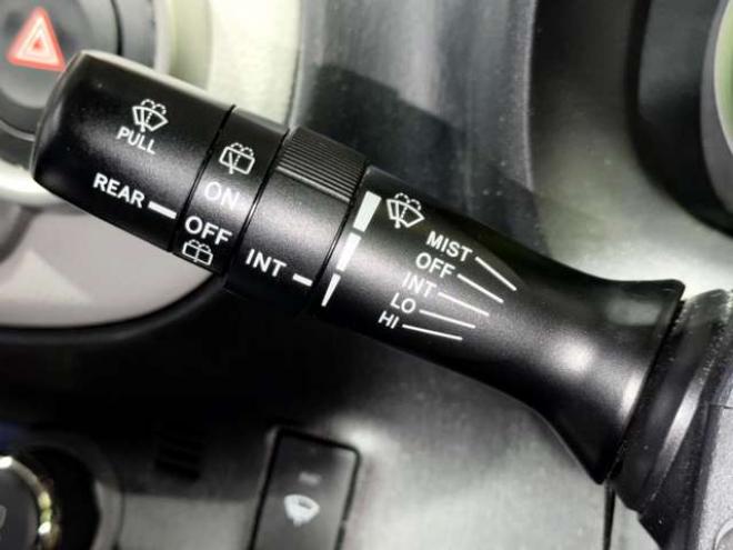 ヴィッツ1.3 U 4WD　防錆塗装4WDスマキーCDETC 1300