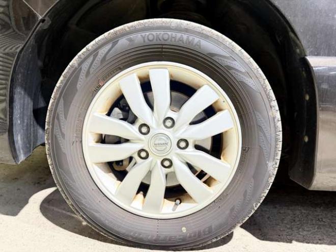 セレナ2.0 ハイウェイスター アドバンストセーフティ パッケージ 4WD　4WDTVナビBカメドラレコエンスタ積込タイヤ 2000