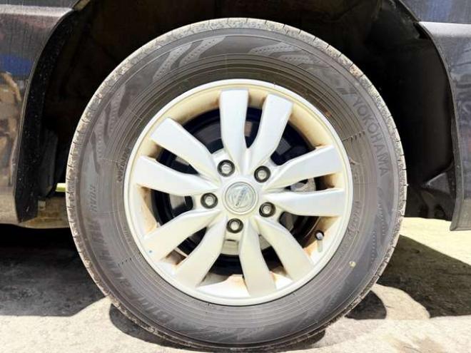 セレナ2.0 ハイウェイスター アドバンストセーフティ パッケージ 4WD　4WDTVナビBカメドラレコエンスタ積込タイヤ 2000