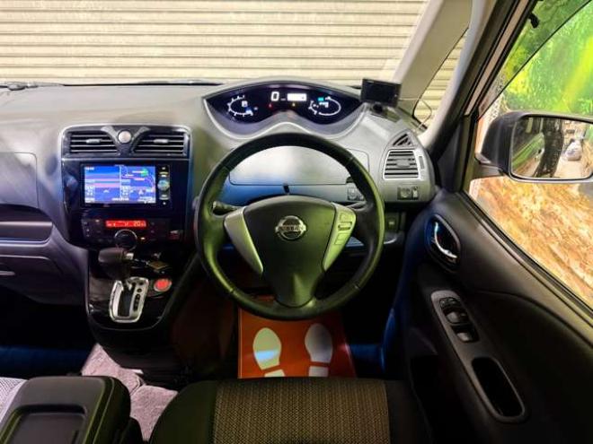 セレナ2.0 ハイウェイスター アドバンストセーフティ パッケージ 4WD　4WDTVナビBカメドラレコエンスタ積込タイヤ 2000