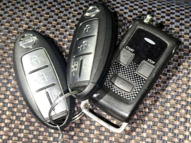 セレナ2.0 ハイウェイスター アドバンストセーフティ パッケージ 4WD　4WDTVナビBカメドラレコエンスタ積込タイヤ 2000