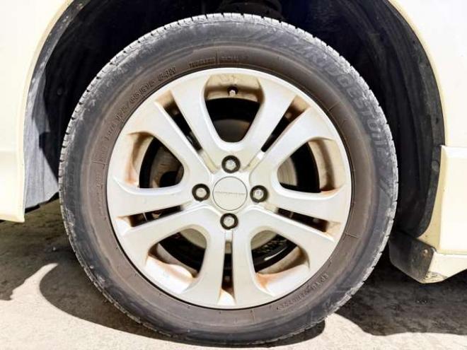 フィットシャトル1.5 15X Sパッケージ 4WD　防錆塗装4WDナビBカメETCエンスタ積込タイヤ 1500
