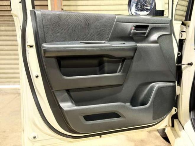 ステップワゴン2.0 スパーダ Z 4WD　防錆塗装4WDTVナビBカメETC 2000