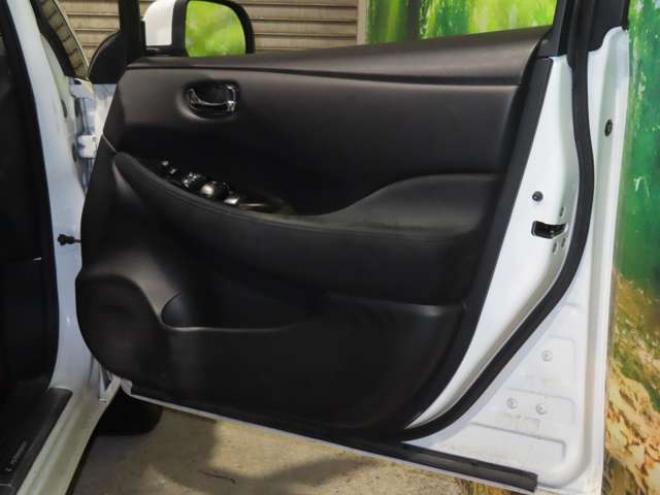 リーフG　TVナビBカメETC 2WD 不明