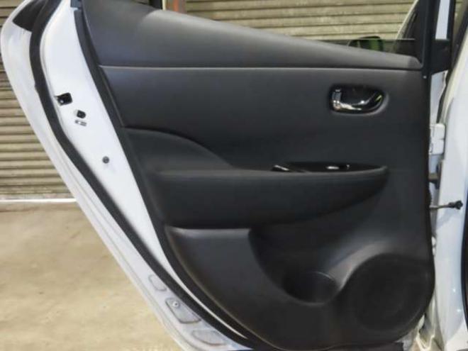 リーフG　TVナビBカメETC 2WD 不明