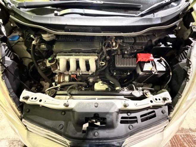フィットシャトル1.5 15X 4WD　防錆塗装4WDキーレスTVナビETC 1500