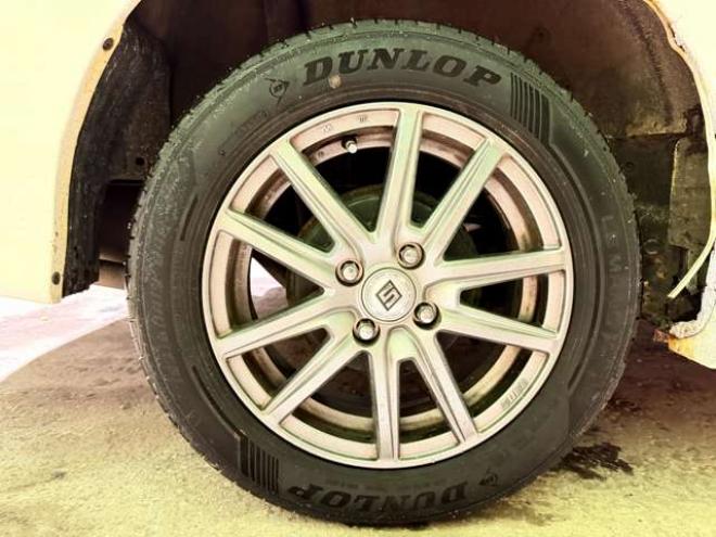 フィットシャトル1.5 15X 4WD　防錆塗装4WDキーレスTVナビETC 1500