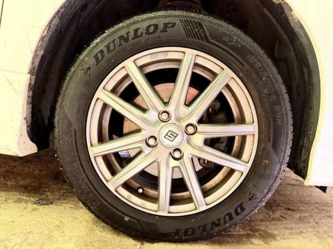 フィットシャトル1.5 15X 4WD　防錆塗装4WDキーレスTVナビETC 1500