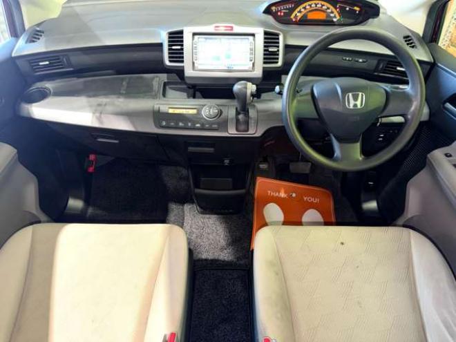 フリード1.5 G Lパッケージ 4WD　4WDTVナビBカメ 1500