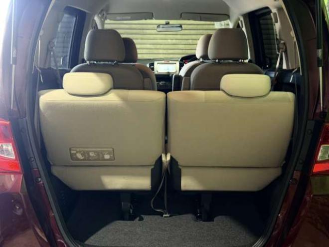 フリード1.5 G Lパッケージ 4WD　4WDTVナビBカメ 1500