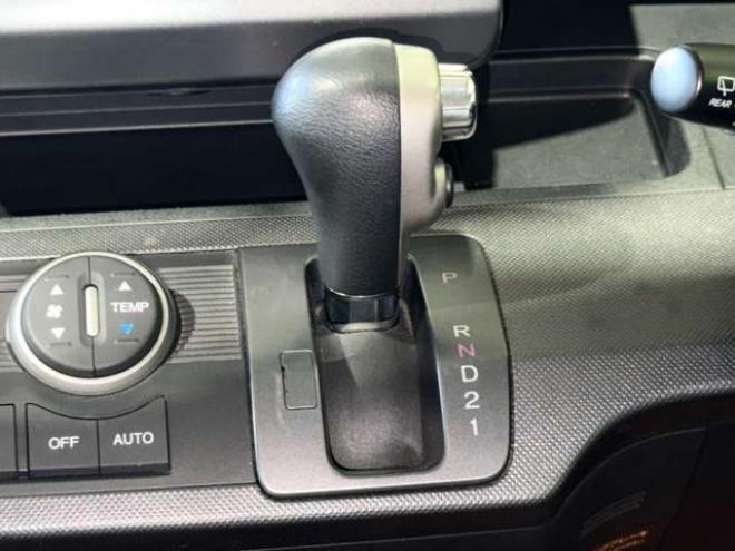 フリード1.5 G Lパッケージ 4WD　4WDTVナビBカメ 1500