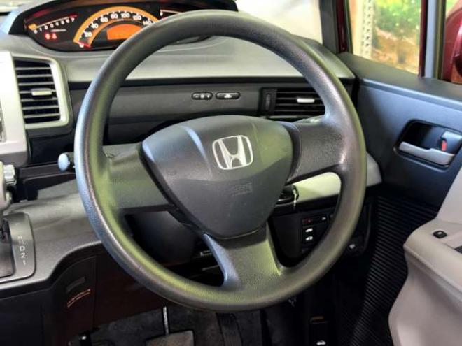 フリード1.5 G Lパッケージ 4WD　4WDTVナビBカメ 1500