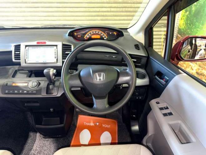 フリード1.5 G Lパッケージ 4WD　4WDTVナビBカメ 1500