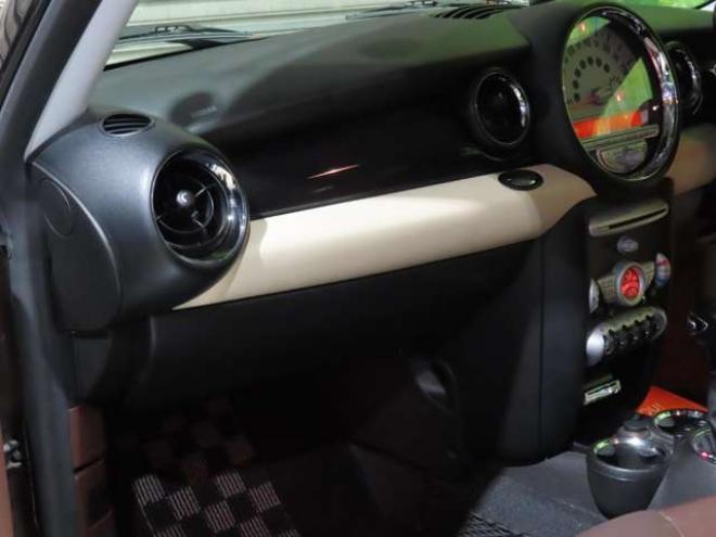 ミニクラブマン クーパー　防錆塗装ETC積込タイヤ 正規輸入車 2WD 1600