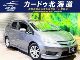 フィットシャトルハイブリッド　1.3 スマートセレクション　1オナTVナビBカメETC積込タイヤ 2WD 1300