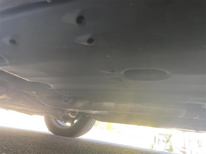 クラウンロイヤルサルーンｉ－Ｆｏｕｒ ４ＷＤ オートクルーズコントロール アルミホイール ＨＩＤ ＡＴ スマートキー 電動格納ミラー 盗難防止システム パワーシート 衝突安全ボディ ＡＢＳ ＥＳＣ エアコン パワーステアリング（北海道） 4WD 2500 4Dr