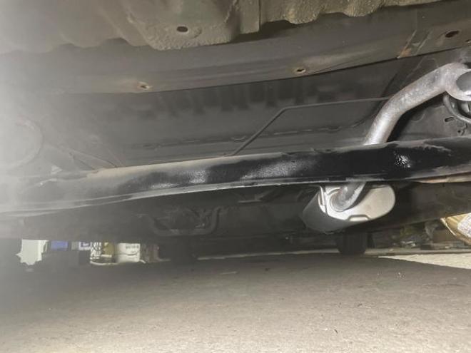 N-BOXカスタム Ｇ・ターボＬパッケージ ＦＦ車 前輪駆動 後期モデル ３か月３０００ＫＭ保証 両側電動スライドドア ターボ オートライト ＨＩＤ スマートキー アイドリングストップ ベンチシート ＣＶＴ 盗難防止システム ＡＢＳ ＥＳＣ（北海道） 2WD 660 5Dr