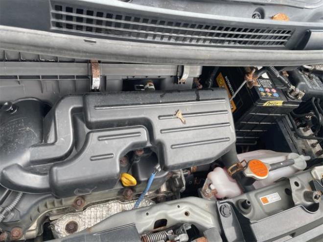 タントカスタムＬ ４ＷＤ 電動スライドドア ナビ ＴＶ ＨＩＤ スマートキー アイドリングストップ ベンチシート ＣＶＴ 盗難防止システム ＡＢＳ ＣＤ アルミホイール 衝突安全ボディ エアコン パワーステアリング（北海道） 4WD 660 5Dr
