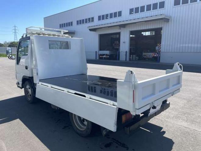 エルフダンプ　TDG-NKS85AD 新明和工業　 4WD 2990