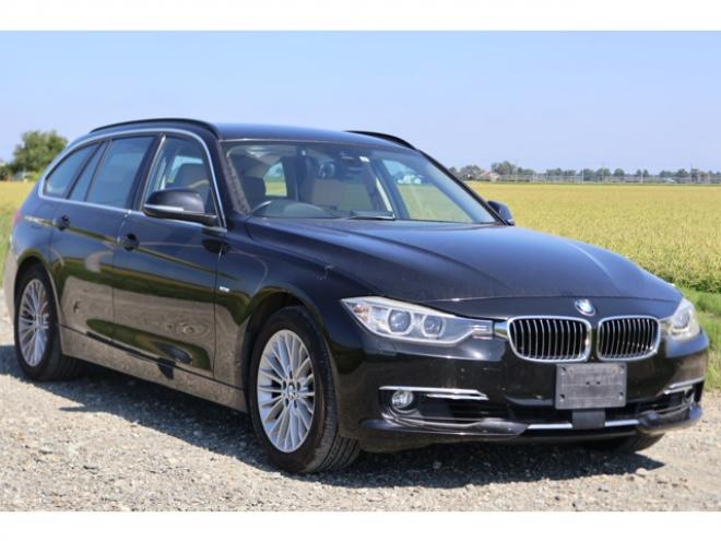 BMW3シリーズツーリング 320i xドライブ ラグジュアリー 4WD　検二年　シートヒーター　バックカメラ　クルコン　ETC　レザーシート 正規輸入車 2000