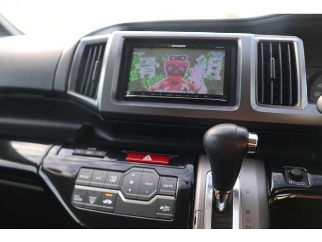 ステップワゴン2.0 スパーダ S 4WD　検二年　片側電動スライドドア　パドルシフト　自社　ローンカノウ 2000