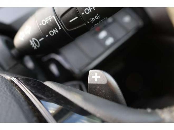 ステップワゴン2.0 スパーダ S 4WD　検二年　片側電動スライドドア　パドルシフト　自社　ローンカノウ 2000