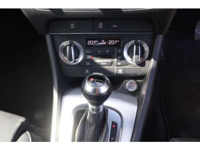 アウディQ3 2.0 TFSI クワトロ 211PS Sラインパッケージ 4WD　検R9/10　TV　バックモニター 正規輸入車 2000