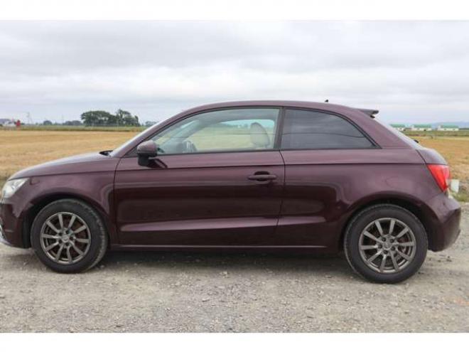 アウディA1 1.4 TFSI　検二年　シートヒーター　Bluetooth　自社　ローンカノウ 正規輸入車 2WD 1400