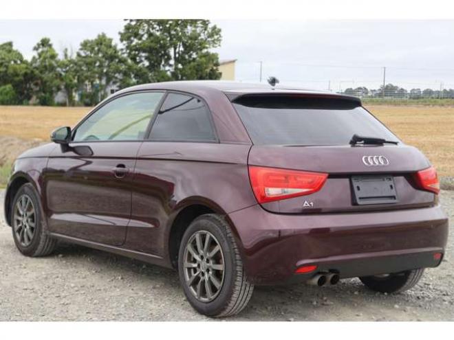 アウディA1 1.4 TFSI　検二年　シートヒーター　Bluetooth　自社　ローンカノウ 正規輸入車 2WD 1400
