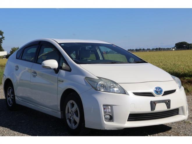 プリウス1.8 S　検二年　ワンオーナー　ETC　バックカメラ　フルセグ　自社　ローンカノウ 2WD 1800