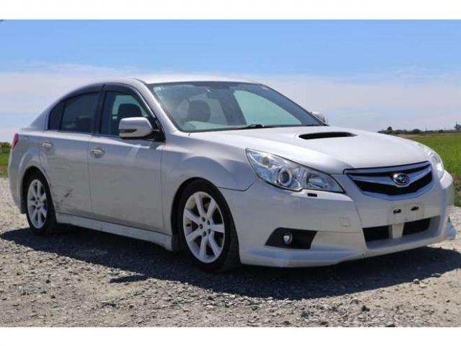 レガシィB4 2.5 GT アイサイト 4WD　検二年　ターボ　アイサイト　HDDナビ　自社　ローンカノウ 2500
