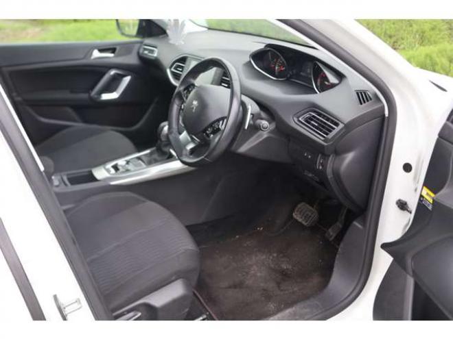 プジョー308 プレミアム　検R10/4　TV　ETC　バックモニター　自社　ローンカノウ 正規輸入車 2WD 1200