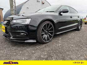 アウディ　A5スポーツバック 2.0 TFSI クワトロ Sラインパッケージ 4WD　レザーシート　プッシュスタート　パドルシフト　WALD20AW 正規輸入車 2000