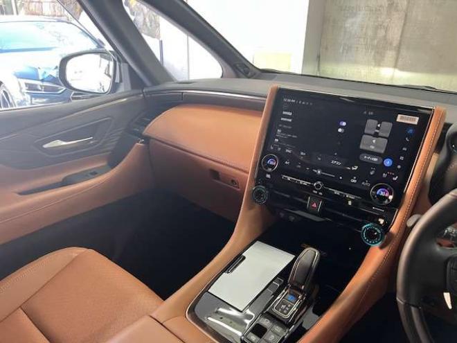 ヴェルファイアハイブリッド 2.5 Zプレミア E-Four 4WD　JBL・14インチ電動後席モニター・サンセットブラウン内装・ユニバーサルステップ・ガラスルーフ・デジタルインナーミラー・パノラミックビューモニターセラミックコーティング・寒冷地仕様 2500