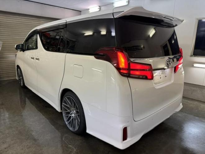 アルファード２．５Ｓ　Ｃパッケージ　本州仕入　寒冷地仕様　禁煙車　デジタルインナーミラー　純正リアフリップダウンモニター　トライブフォース２０インチＡＷ　トヨタセーフティセンス　レーダークルーズ　ブラインドスポット　車線逸脱警報　ＥＴＣ 4WD 2500 5Dr